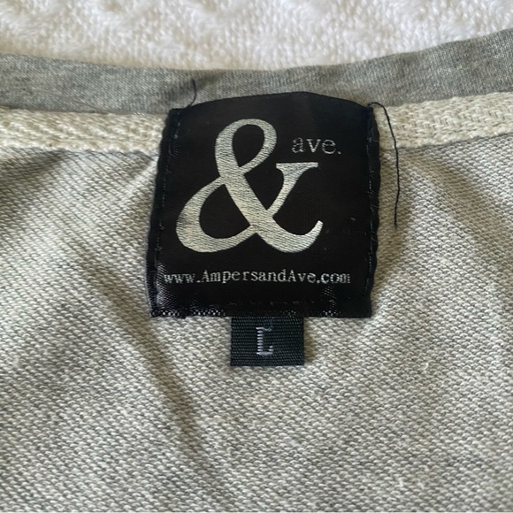 Do All Things With Love Tee / Tshirt - Picture 3 of 4